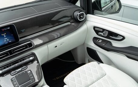 Mercedes-Benz V-Класс, 2024 год, 51 990 000 рублей, 19 фотография