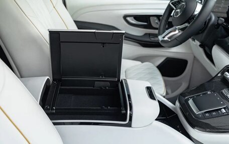 Mercedes-Benz V-Класс, 2024 год, 51 990 000 рублей, 24 фотография