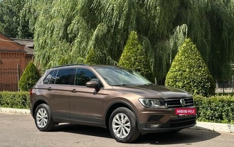 Volkswagen Tiguan II, 2018 год, 1 890 000 рублей, 11 фотография