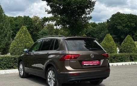 Volkswagen Tiguan II, 2018 год, 1 890 000 рублей, 12 фотография