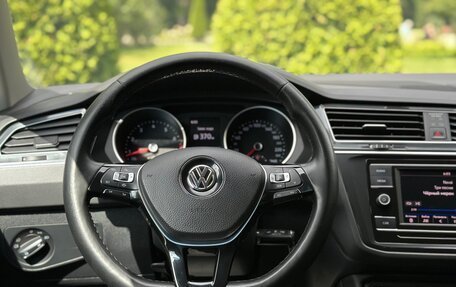 Volkswagen Tiguan II, 2018 год, 1 890 000 рублей, 29 фотография