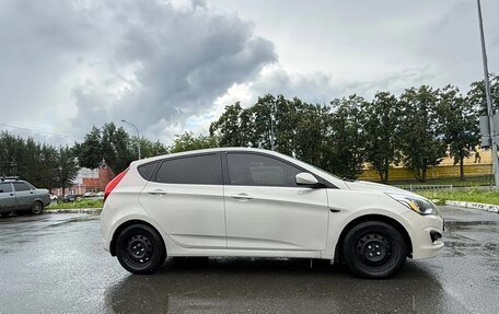 Hyundai Solaris II рестайлинг, 2014 год, 800 000 рублей, 2 фотография