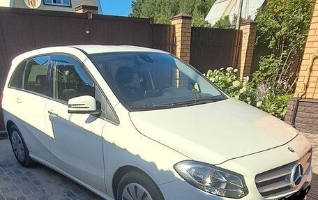 Mercedes-Benz B-Класс, 2015 год, 1 400 000 рублей, 4 фотография