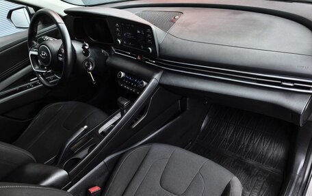 Hyundai Elantra, 2021 год, 2 099 000 рублей, 10 фотография