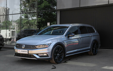 Volkswagen Passat B8 рестайлинг, 2016 год, 2 750 000 рублей, 2 фотография