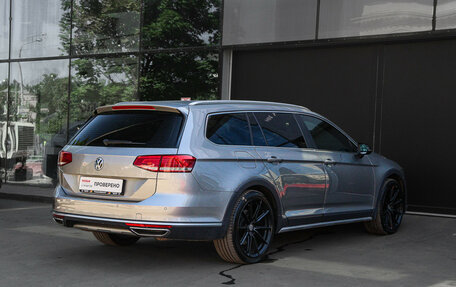 Volkswagen Passat B8 рестайлинг, 2016 год, 2 750 000 рублей, 5 фотография