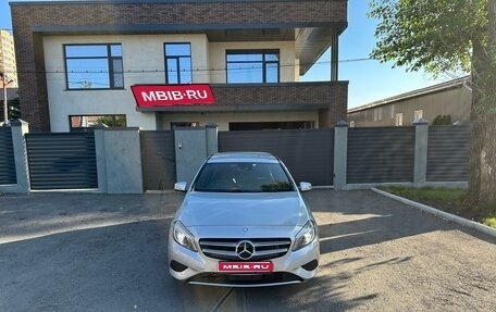 Mercedes-Benz A-Класс, 2015 год, 1 350 000 рублей, 1 фотография