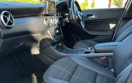 Mercedes-Benz A-Класс, 2015 год, 1 350 000 рублей, 13 фотография