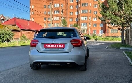 Mercedes-Benz A-Класс, 2015 год, 1 350 000 рублей, 30 фотография