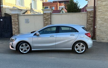 Mercedes-Benz A-Класс, 2015 год, 1 350 000 рублей, 35 фотография