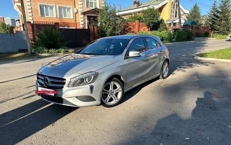 Mercedes-Benz A-Класс, 2015 год, 1 350 000 рублей, 26 фотография