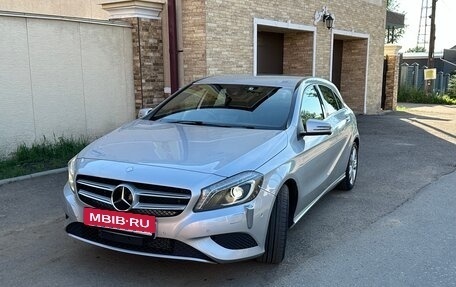Mercedes-Benz A-Класс, 2015 год, 1 350 000 рублей, 36 фотография