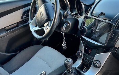 Chevrolet Cruze II, 2013 год, 890 000 рублей, 7 фотография