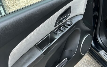 Chevrolet Cruze II, 2013 год, 890 000 рублей, 20 фотография