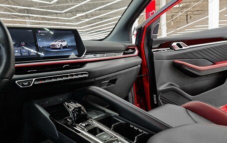 Geely Coolray I, 2024 год, 2 015 000 рублей, 10 фотография