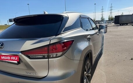 Lexus RX IV рестайлинг, 2021 год, 6 300 000 рублей, 7 фотография