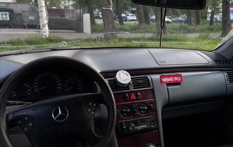 Mercedes-Benz E-Класс, 1999 год, 350 000 рублей, 8 фотография
