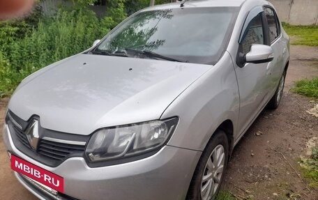 Renault Logan II, 2016 год, 750 000 рублей, 6 фотография