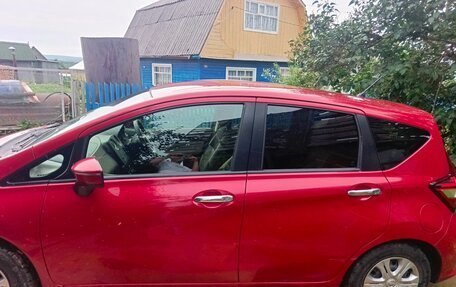 Nissan Note II рестайлинг, 2019 год, 900 000 рублей, 4 фотография