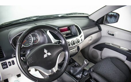 Mitsubishi L200 IV рестайлинг, 2012 год, 1 649 000 рублей, 7 фотография