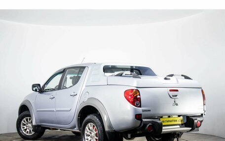 Mitsubishi L200 IV рестайлинг, 2012 год, 1 649 000 рублей, 6 фотография