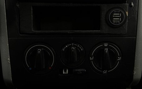 Volkswagen Pointer, 2004 год, 139 999 рублей, 10 фотография