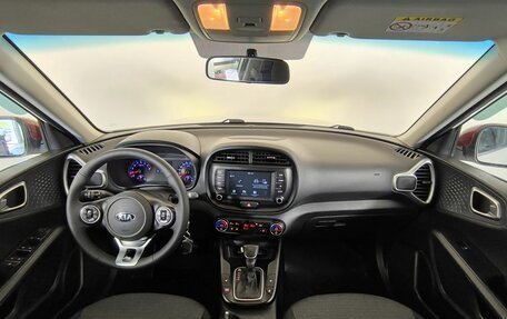 KIA Soul III, 2020 год, 1 930 000 рублей, 10 фотография