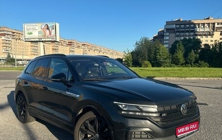 Volkswagen Touareg III, 2021 год, 5 890 000 рублей, 1 фотография