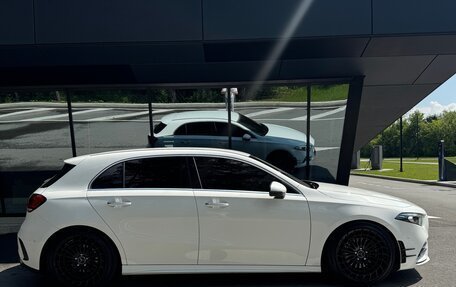 Mercedes-Benz A-Класс, 2019 год, 1 920 000 рублей, 3 фотография