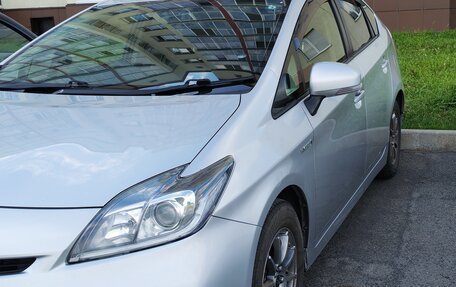 Toyota Prius, 2012 год, 1 300 000 рублей, 2 фотография