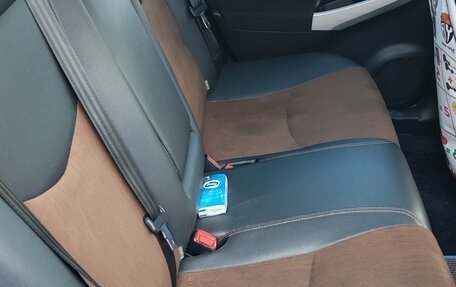 Toyota Prius, 2012 год, 1 300 000 рублей, 12 фотография