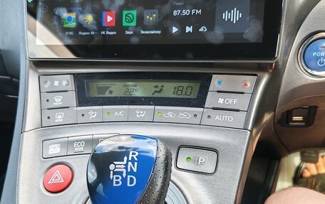 Toyota Prius, 2012 год, 1 300 000 рублей, 16 фотография