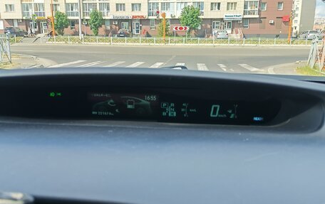 Toyota Prius, 2012 год, 1 300 000 рублей, 18 фотография