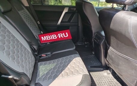 Toyota Land Cruiser Prado 150 рестайлинг 2, 2017 год, 5 350 000 рублей, 5 фотография