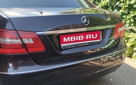 Mercedes-Benz E-Класс, 2011 год, 2 000 000 рублей, 1 фотография