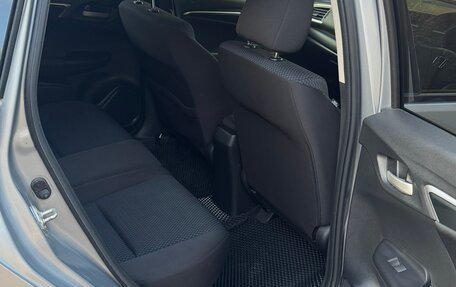 Honda Fit III, 2019 год, 1 350 000 рублей, 6 фотография