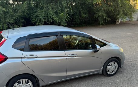 Honda Fit III, 2019 год, 1 350 000 рублей, 10 фотография
