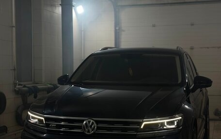 Volkswagen Tiguan II, 2018 год, 2 300 000 рублей, 6 фотография