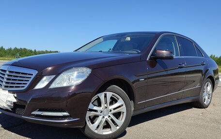 Mercedes-Benz E-Класс, 2011 год, 2 000 000 рублей, 4 фотография