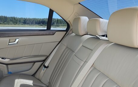 Mercedes-Benz E-Класс, 2011 год, 2 000 000 рублей, 10 фотография