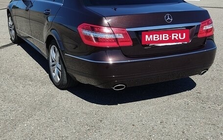 Mercedes-Benz E-Класс, 2011 год, 2 000 000 рублей, 3 фотография