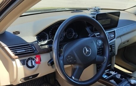 Mercedes-Benz E-Класс, 2011 год, 2 000 000 рублей, 7 фотография