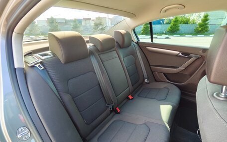 Volkswagen Passat B7, 2014 год, 1 030 000 рублей, 21 фотография