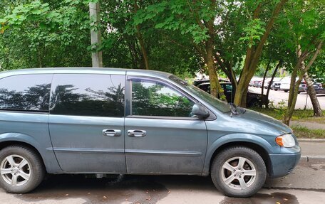 Chrysler Town & Country IV, 2002 год, 700 000 рублей, 4 фотография