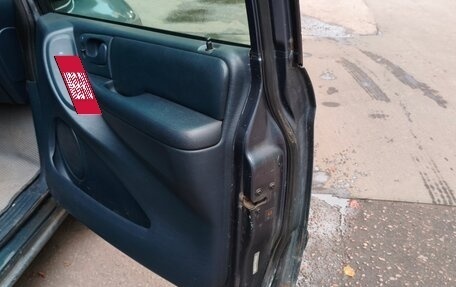 Chrysler Town & Country IV, 2002 год, 700 000 рублей, 19 фотография
