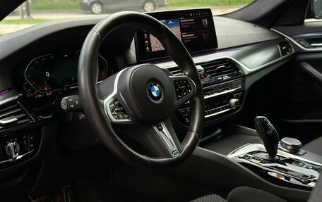 BMW 5 серия, 2021 год, 4 390 000 рублей, 15 фотография