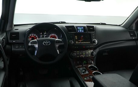 Toyota Highlander III, 2012 год, 1 677 077 рублей, 6 фотография