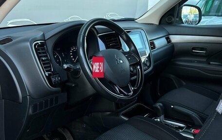 Mitsubishi Outlander III рестайлинг 3, 2018 год, 1 898 600 рублей, 5 фотография