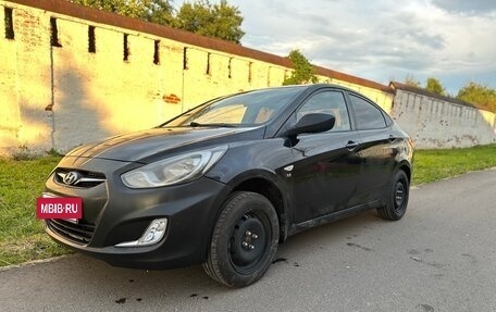 Hyundai Solaris II рестайлинг, 2011 год, 500 000 рублей, 2 фотография