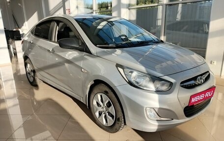 Hyundai Solaris II рестайлинг, 2012 год, 599 000 рублей, 2 фотография